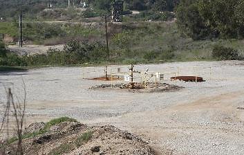 area 6 fron se corner facing gas wells center-353x224