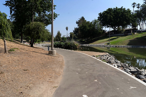 Hollenbeck Park 180911JH012