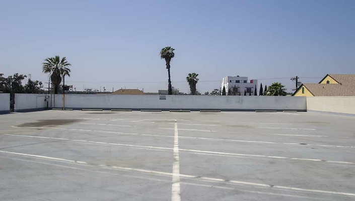 1330-N.-Pico-Parking-Lot-009