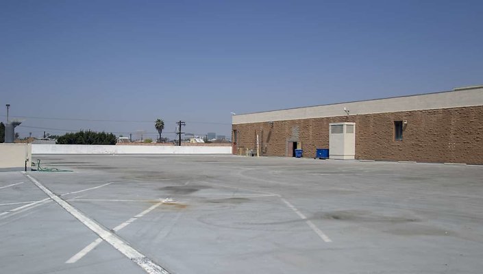 1330-N.-Pico-Parking-Lot-015