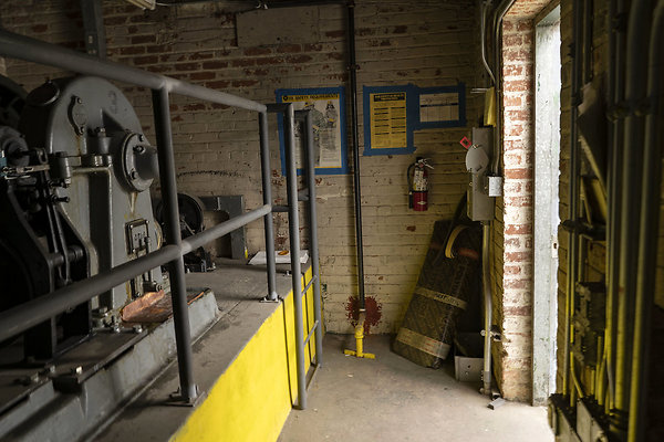 SecurityBldgRooftopCreativeScout20180925JH040