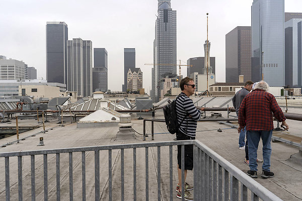 SecurityBldgRooftopCreativeScout20180925JH009