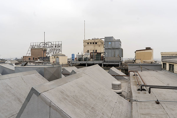 SecurityBldgRooftopCreativeScout20180925JH033