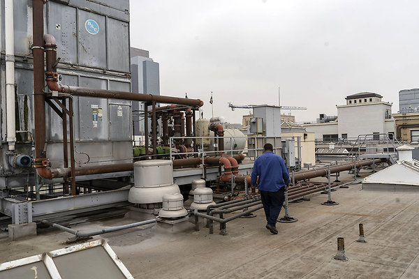 SecurityBldgRooftopCreativeScout20180925JH026