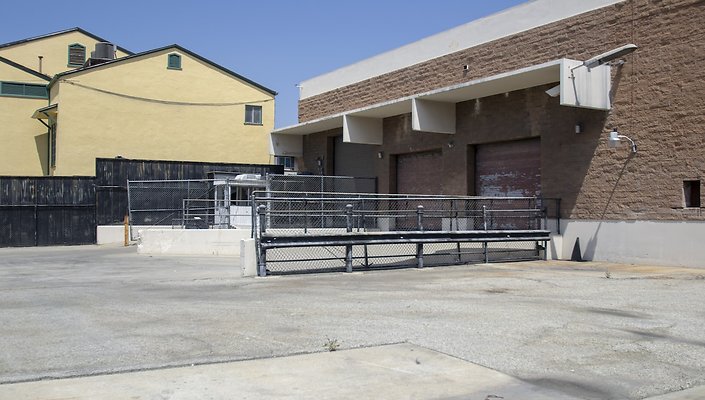 1330-N.-Pico-Loading-Dock-010