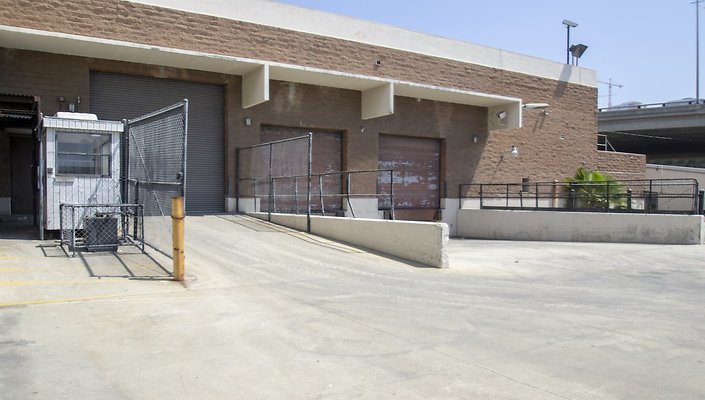 1330-N.-Pico-Loading-Dock-017