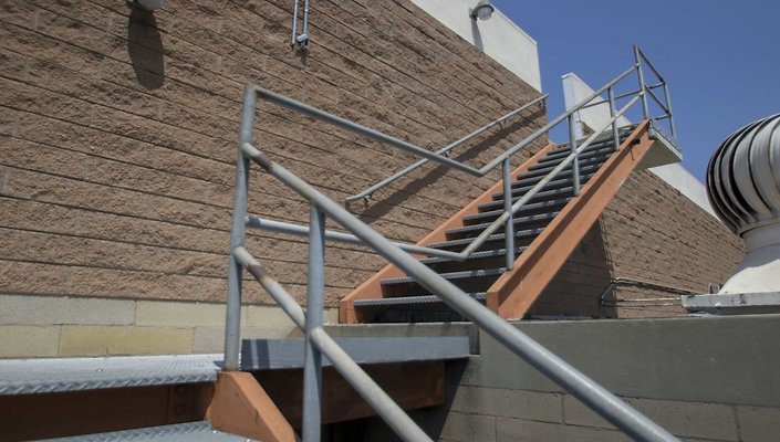 1330-N.-Pico-Loading-Dock-004