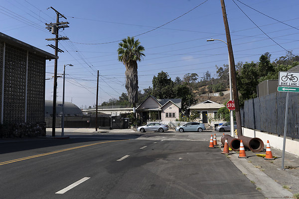 YongNakChurchAreaSt 180911JH015