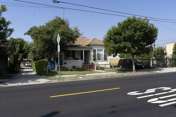 YongNakChurchAreaSt 180911JH032