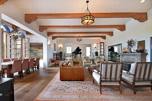 universal locations la film sitesliving room day file fireplace