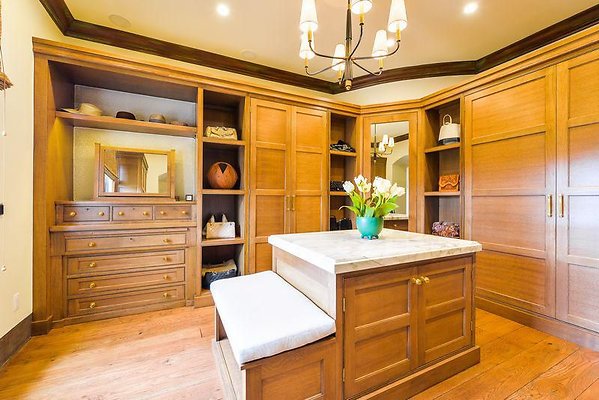 UNIVERSAL LA FILM SITESS 2