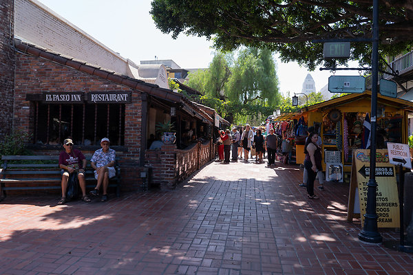 Olvera St 180911JH041