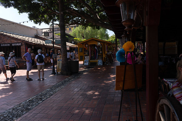 Olvera St 180911JH057