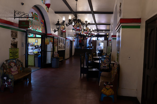 Olvera St 180911JH048