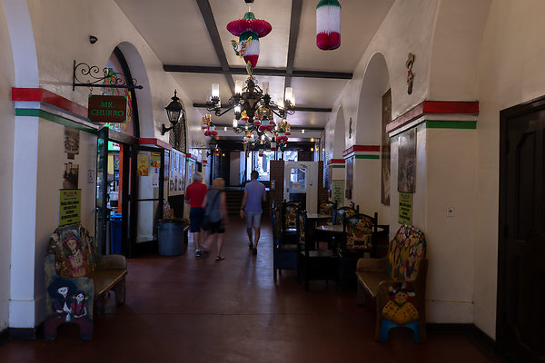 Olvera St 180911JH046