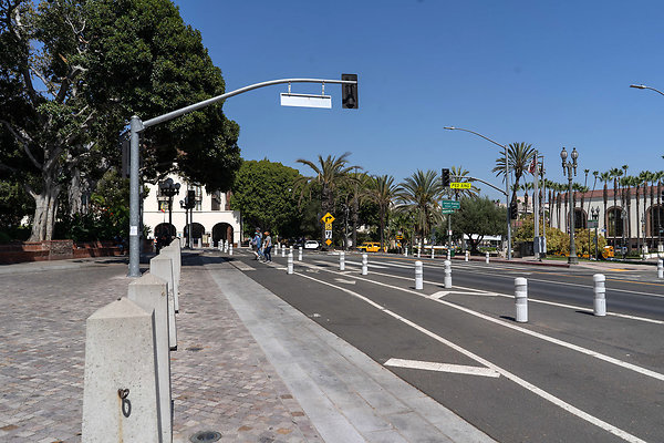 Olvera St 180911JH021