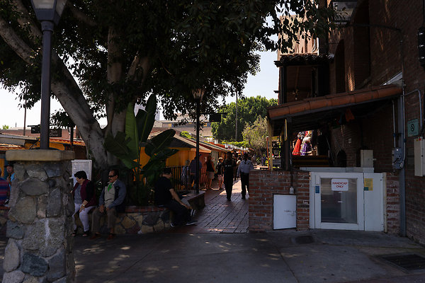 Olvera St 180911JH051