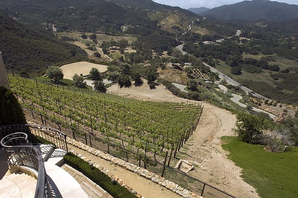 VILLA340 070 1024x1024 - ICON Locations | Malibu Rocky Oats