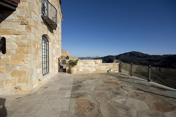 VILLA340 014 1024x1024 - ICON Locations | Malibu Rocky Oats