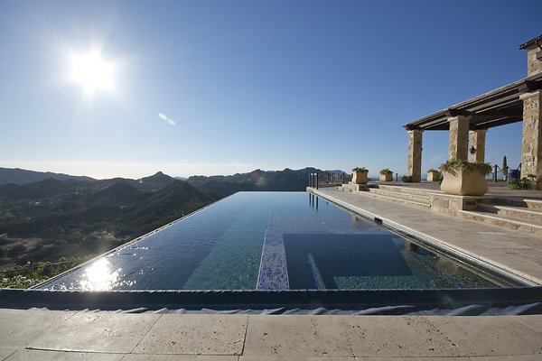 VILLA340 017 1024x1024 - ICON Locations | Malibu Rocky Oats