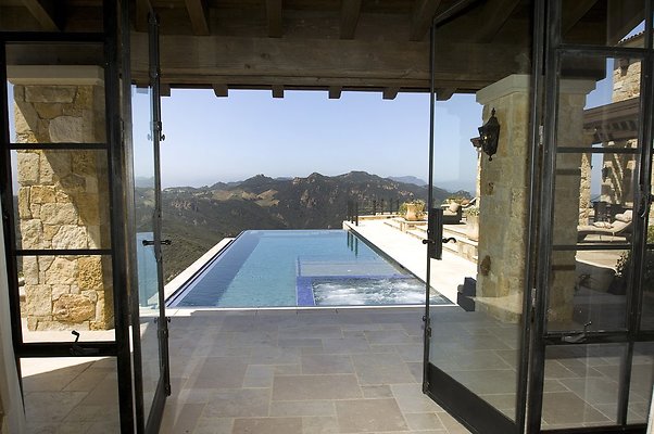 VILLA340 044 1024x1024 - ICON Locations | Malibu Rocky Oats