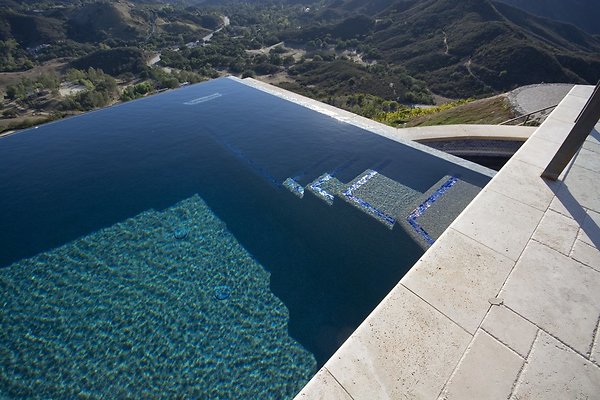 VILLA340 018 1024x1024 - ICON Locations | Malibu Rocky Oats