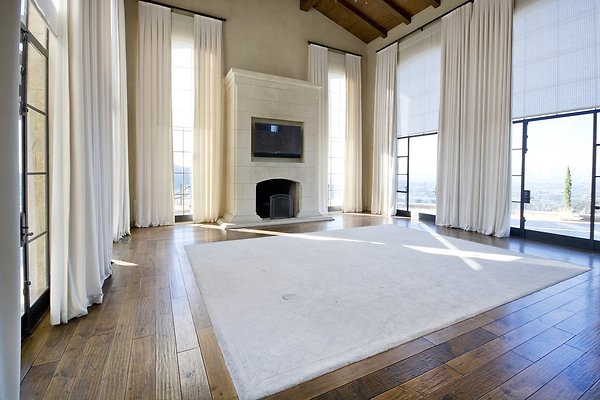 VILLA340 032 1024x1024 - ICON Locations | Malibu Rocky Oats