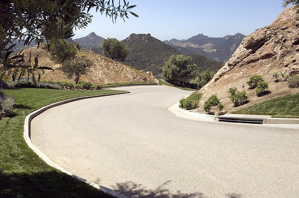 VILLA340 088 1024x1024 - ICON Locations | Malibu Rocky Oats