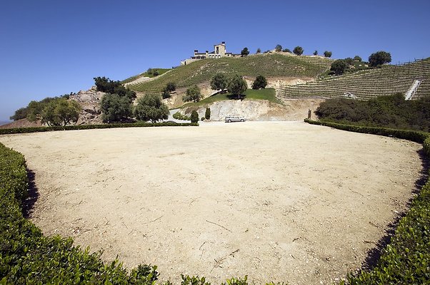 VILLA340 089 1024x1024 - ICON Locations | Malibu Rocky Oats