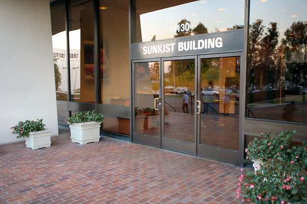 SunkistBuilding 2013-12-12 STST 020