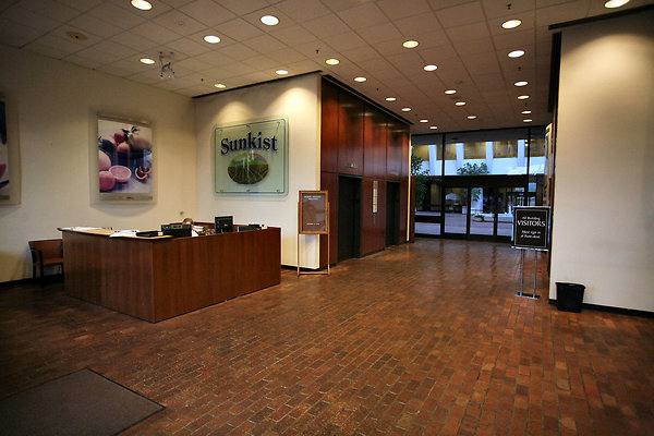 SunkistBuilding 2013-12-12 STST 042