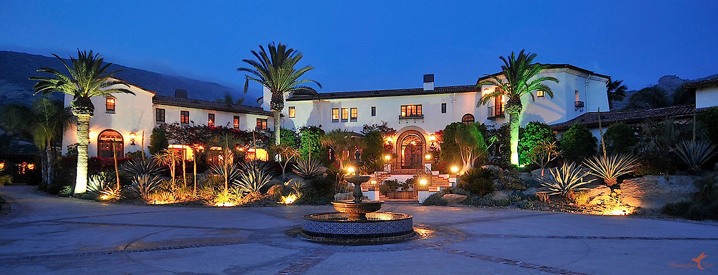 Villa 03 Front Exterior Twilight