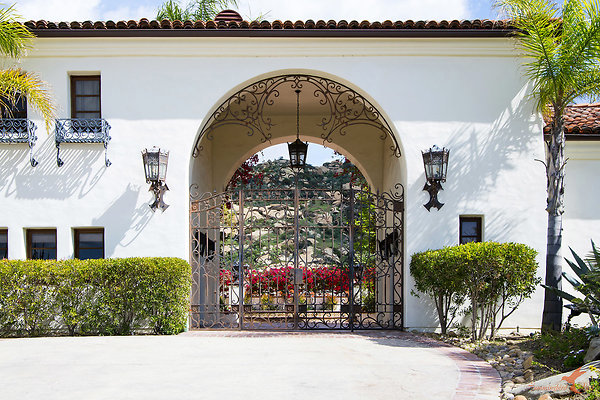 Villa 06 Office Entry Way