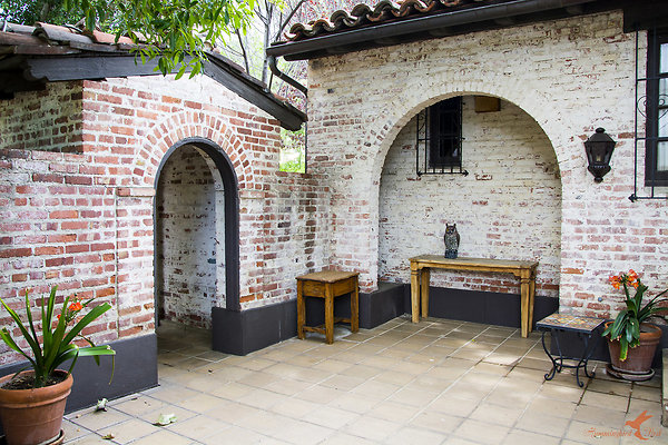 Sitting Bull 26 Kitchen Patio