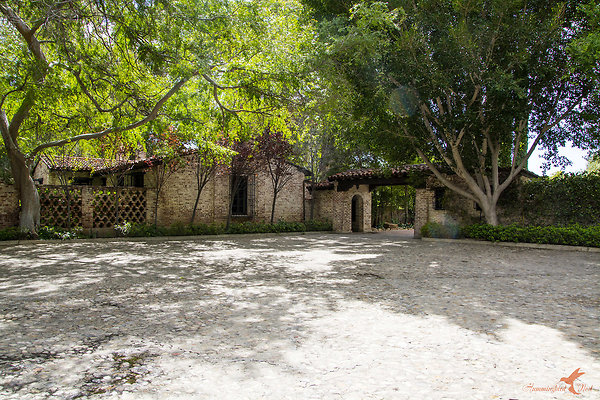 Sitting Bull 10 Motor Court