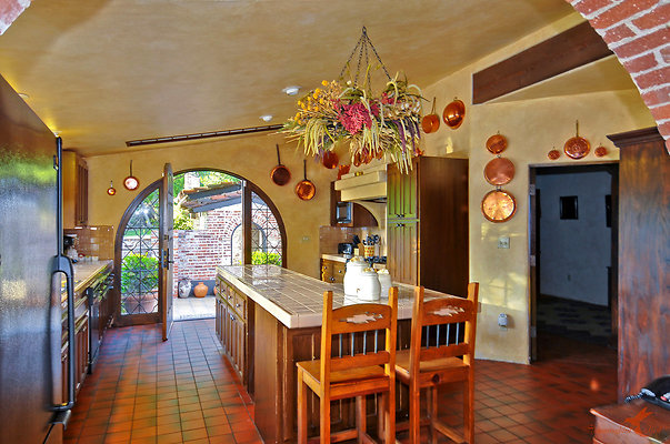 Sitting Bull 39 Kitchen