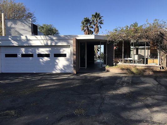 Shadow Hills - Hatherhall House