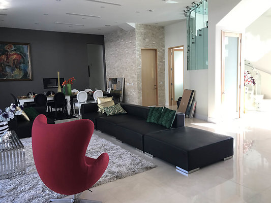 EstrondoDrive4533 2017-04-01 STST 067