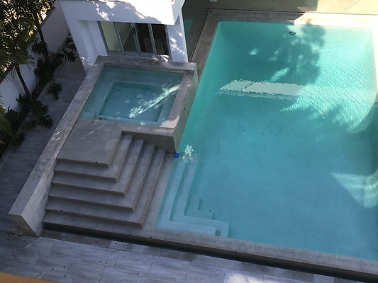 EstrondoDrive4533 2017-04-01 STST 061