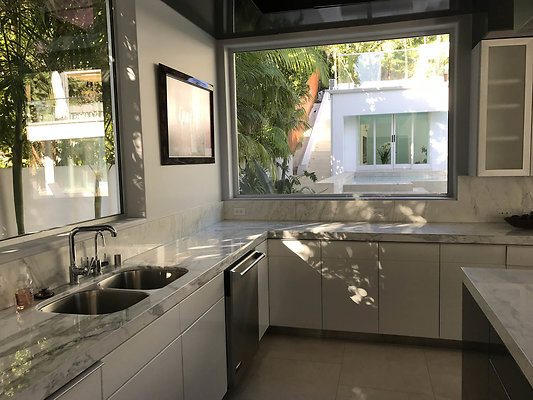 EstrondoDrive4533 2017-04-01 STST 015