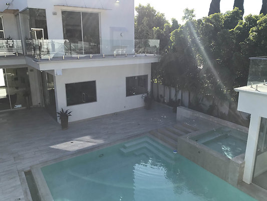 EstrondoDrive4533 2017-04-01 STST 045