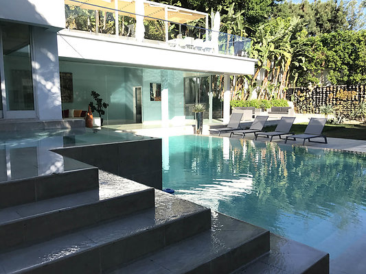 EstrondoDrive4533 2017-04-01 STST 025