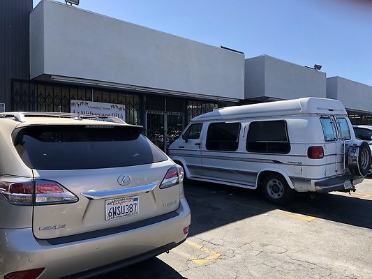 Stripmall Church20180929JTRK002