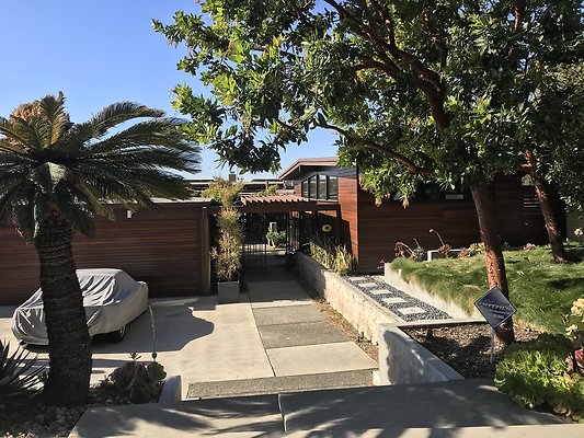 Chad's House - Deermont Rd (Glendale) Chad's House - Deermont Rd (Glendale)