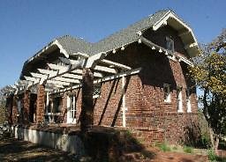 Stocker Oil Field House