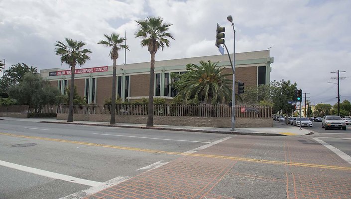  1330-W.-Pico-Exterior-001