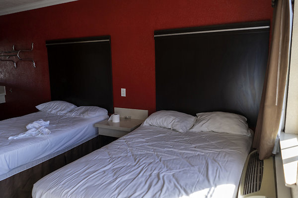 Paradise Motel20180917JH008 Paradise Motel20180917JH008