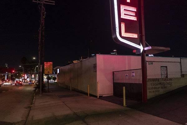 Paradise Motel Night20180914JH003 Paradise Motel Night20180914JH003