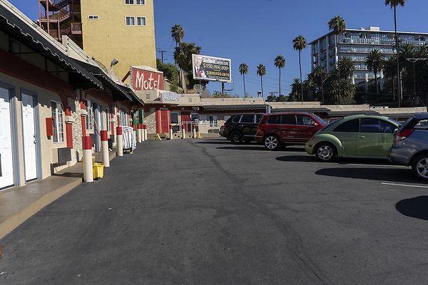 Paradise Motel20180917JH029 Paradise Motel20180917JH029