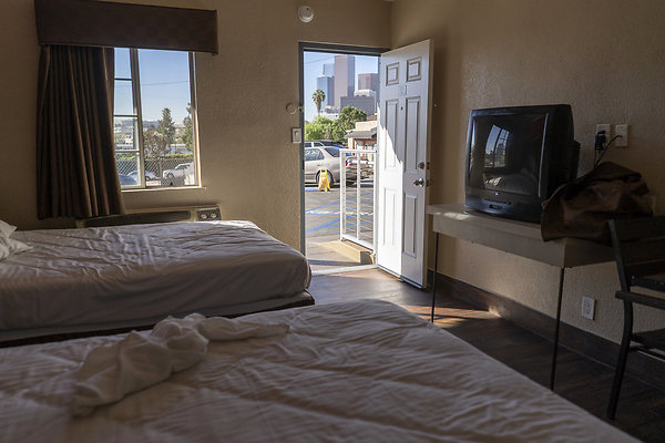 Paradise Motel20180917JH015 Paradise Motel20180917JH015